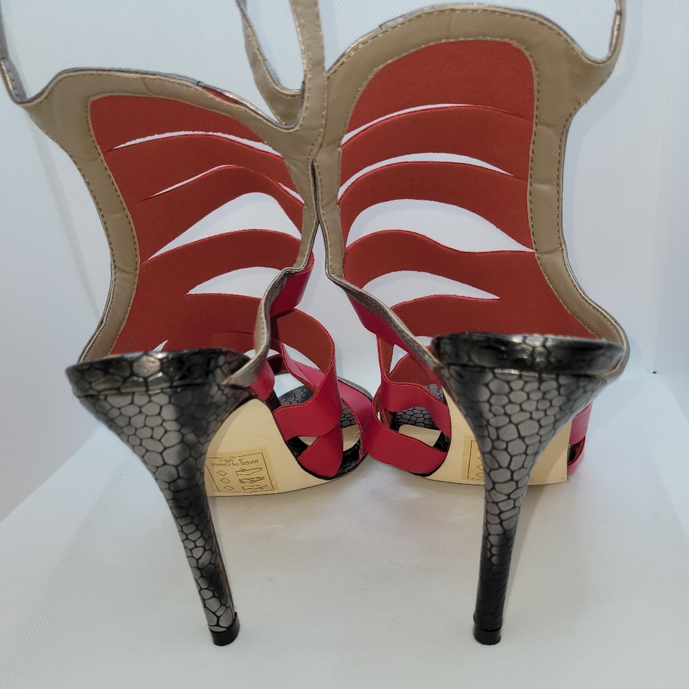 Sandals - Picture 2 of 3
